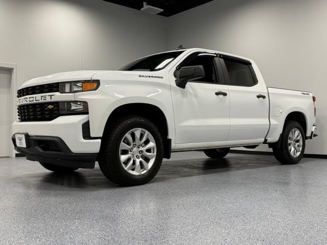 Used 2020 Chevrolet Silverado 1500 Custom w/ Custom Value Package AWD/4WD image 5