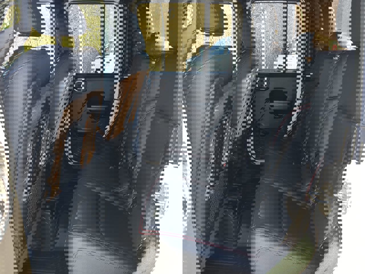 Used 2021 Jeep Gladiator Rubicon image 12