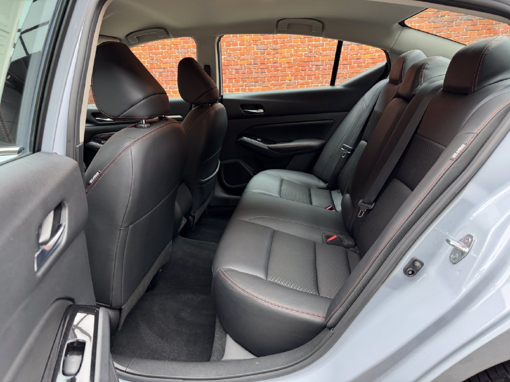 Used 2023 Nissan Altima 2.5 SR FWD image 24