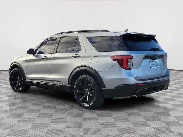 Certified 2022 Ford Explorer ST-Line w/ Class IV Trailer Tow Package RWD image 4