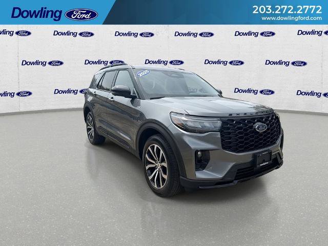 Certified 2025 Ford Explorer ST-Line AWD/4WD image 2