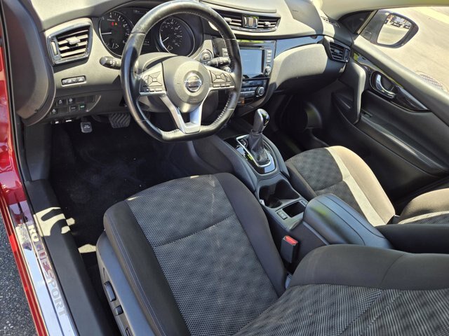 Used 2022 Nissan Rogue Sport SV FWD image 21