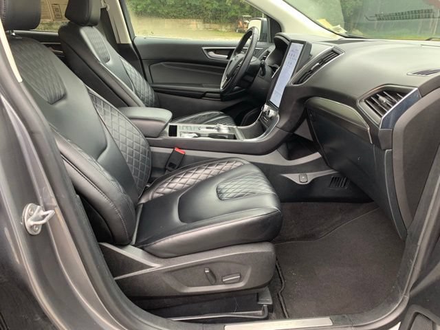 Certified 2024 Ford Edge Titanium AWD/4WD image 16