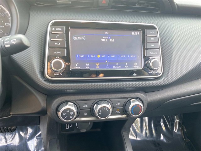 Used 2021 Nissan Kicks S image 24