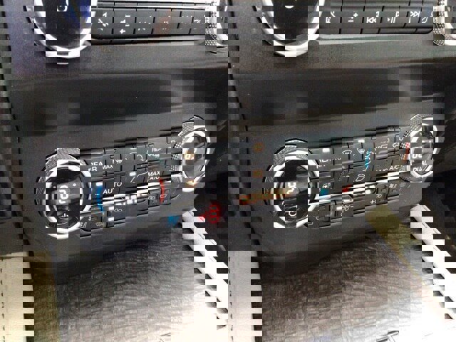 Certified 2021 Ford Expedition Limited image 18