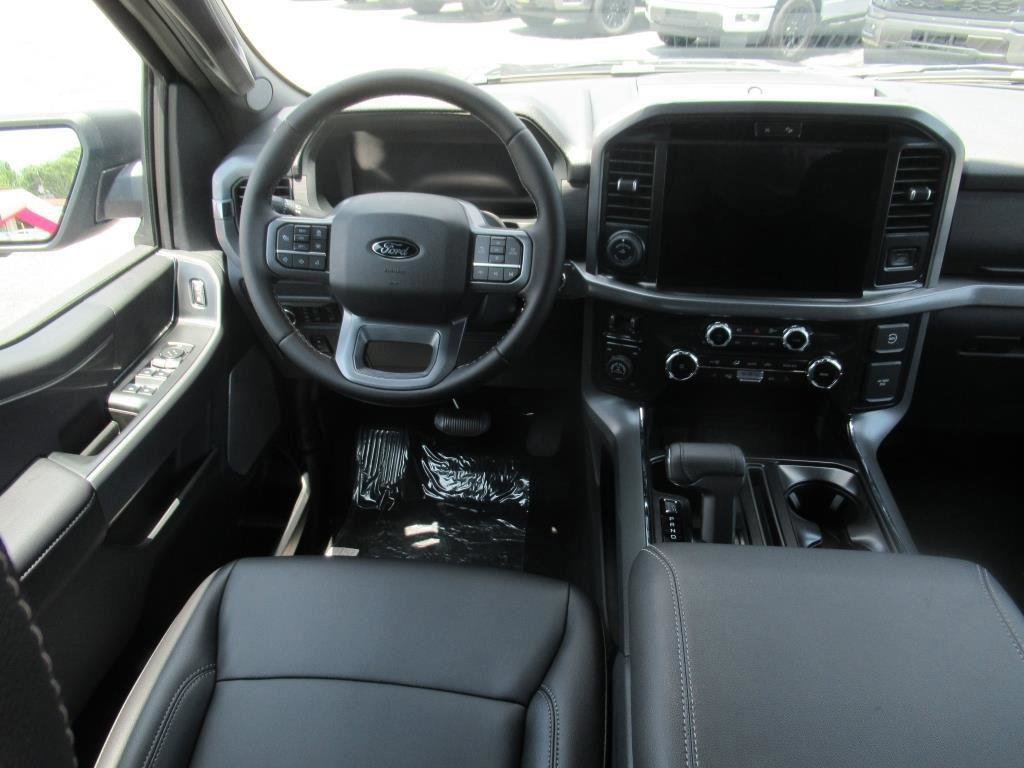 Certified 2025 Ford F150 XLT w/ Equipment Group 303A High image 14