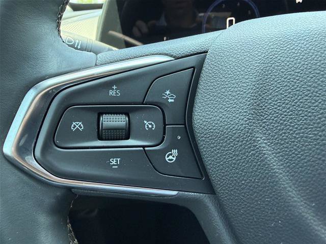 Used 2025 Chevrolet Trax ACTIV w/ Driver Confidence Package FWD image 19