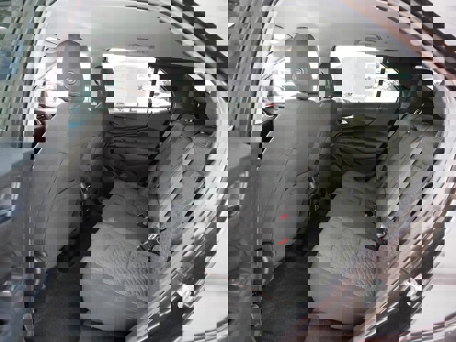 Used 2020 Chevrolet Equinox LT image 16