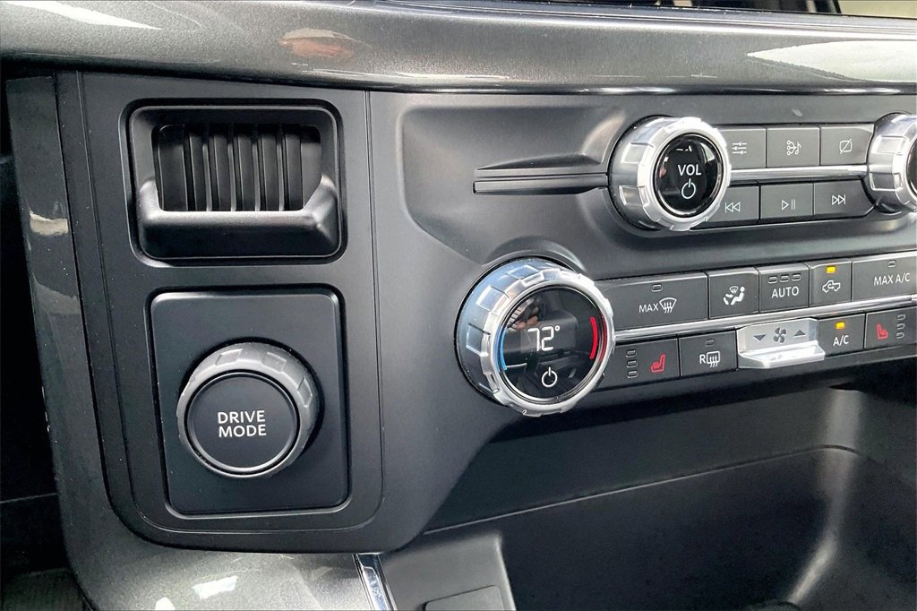 Certified 2021 Ford F150 XLT w/ Equipment Group 302A High image 25