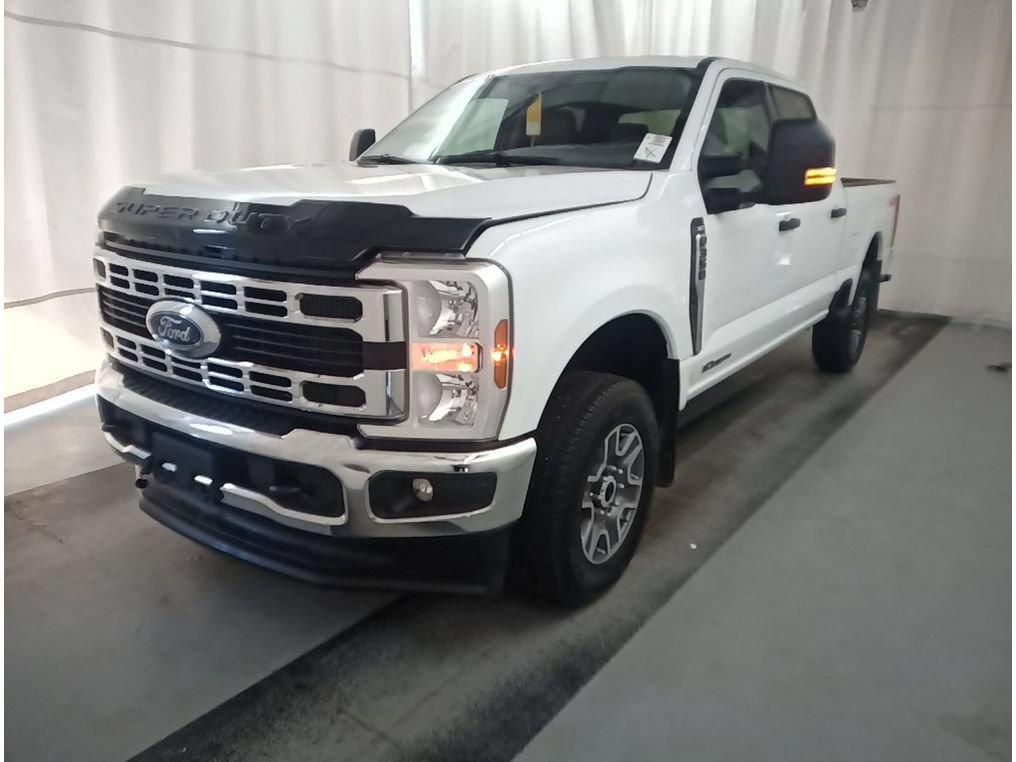 Certified 2025 Ford F350 XLT AWD/4WD image 11