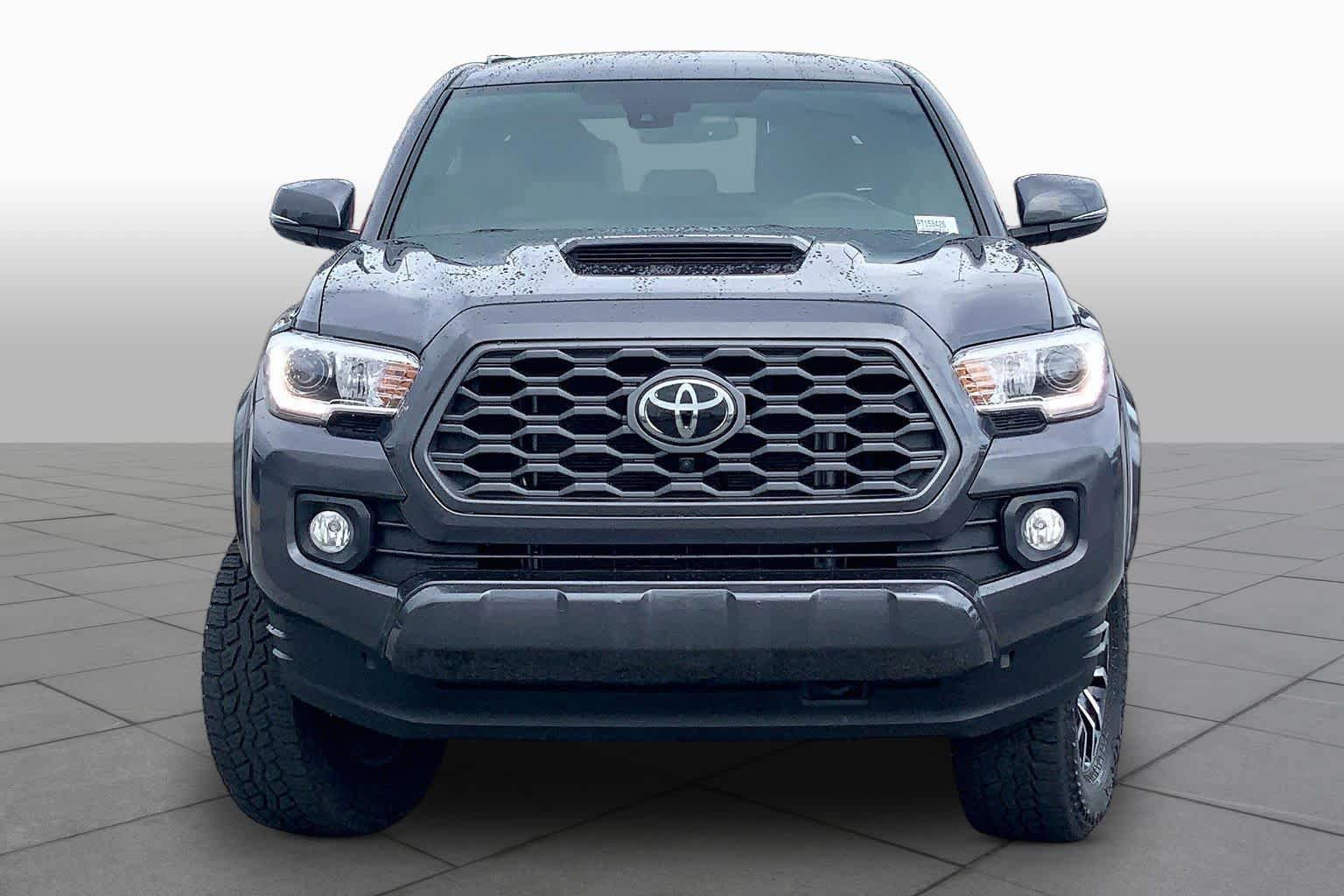 Used 2023 Toyota Tacoma TRD Sport w/ Advanced Technology Package AWD/4WD image 4