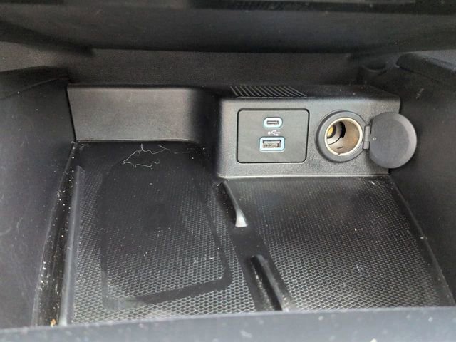 Certified 2021 Ford Escape Titanium w/ Titanium Elite Package image 24