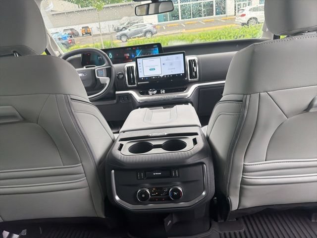 Certified 2025 Ford Expedition Platinum w/ Platinum Ultimate Package AWD/4WD image 17