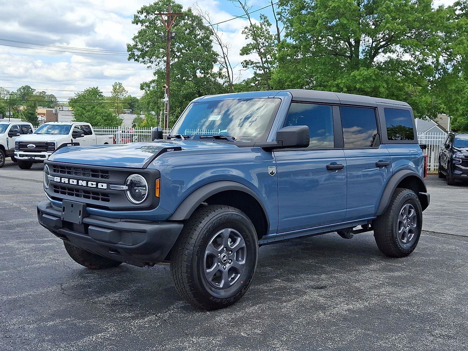 Certified 2025 Ford Bronco Big Bend AWD/4WD image 3