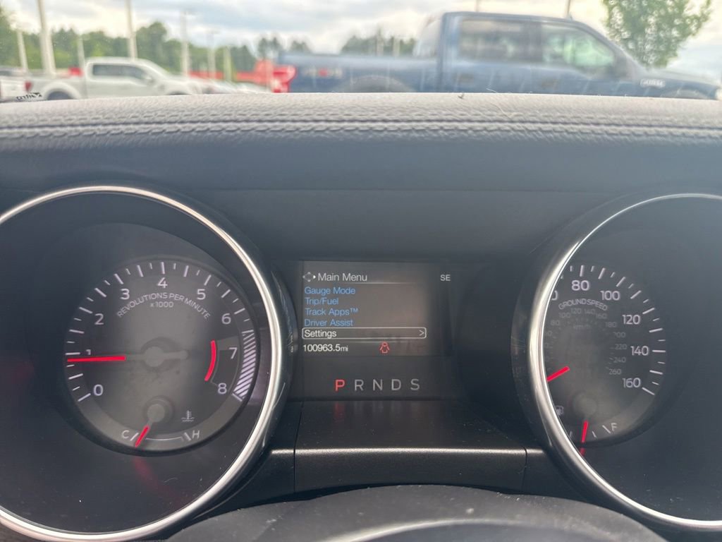 Certified 2018 Ford Mustang Coupe RWD image 20
