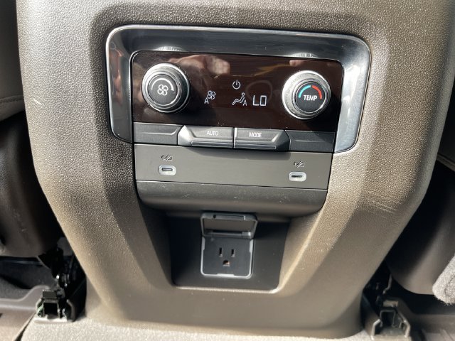 Used 2023 Chevrolet Tahoe LT AWD/4WD image 28