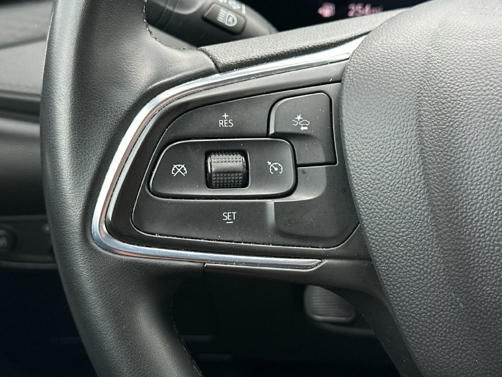 Used 2024 Buick Encore GX Sport Touring AWD/4WD image 23