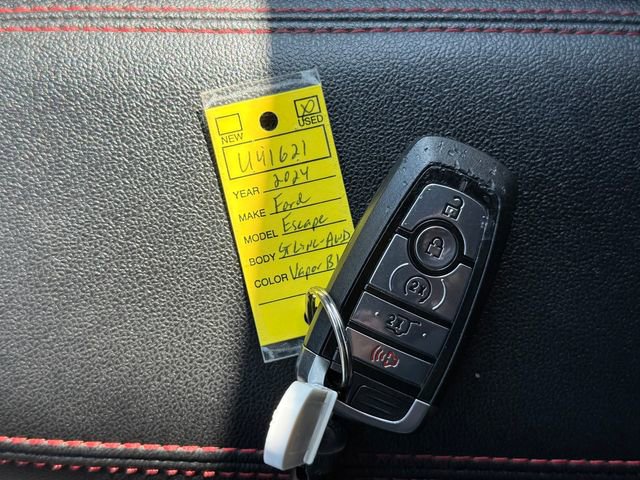 Certified 2024 Ford Escape ST-Line w/ Tech Pack #1 AWD/4WD image 15