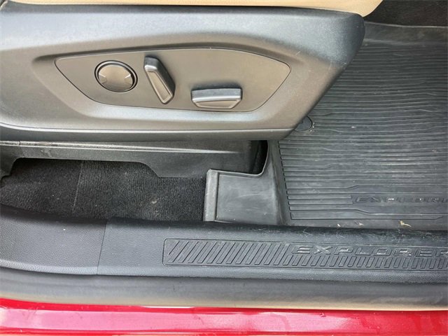 Certified 2021 Ford Explorer XLT w/ Equipment Group 202A image 26