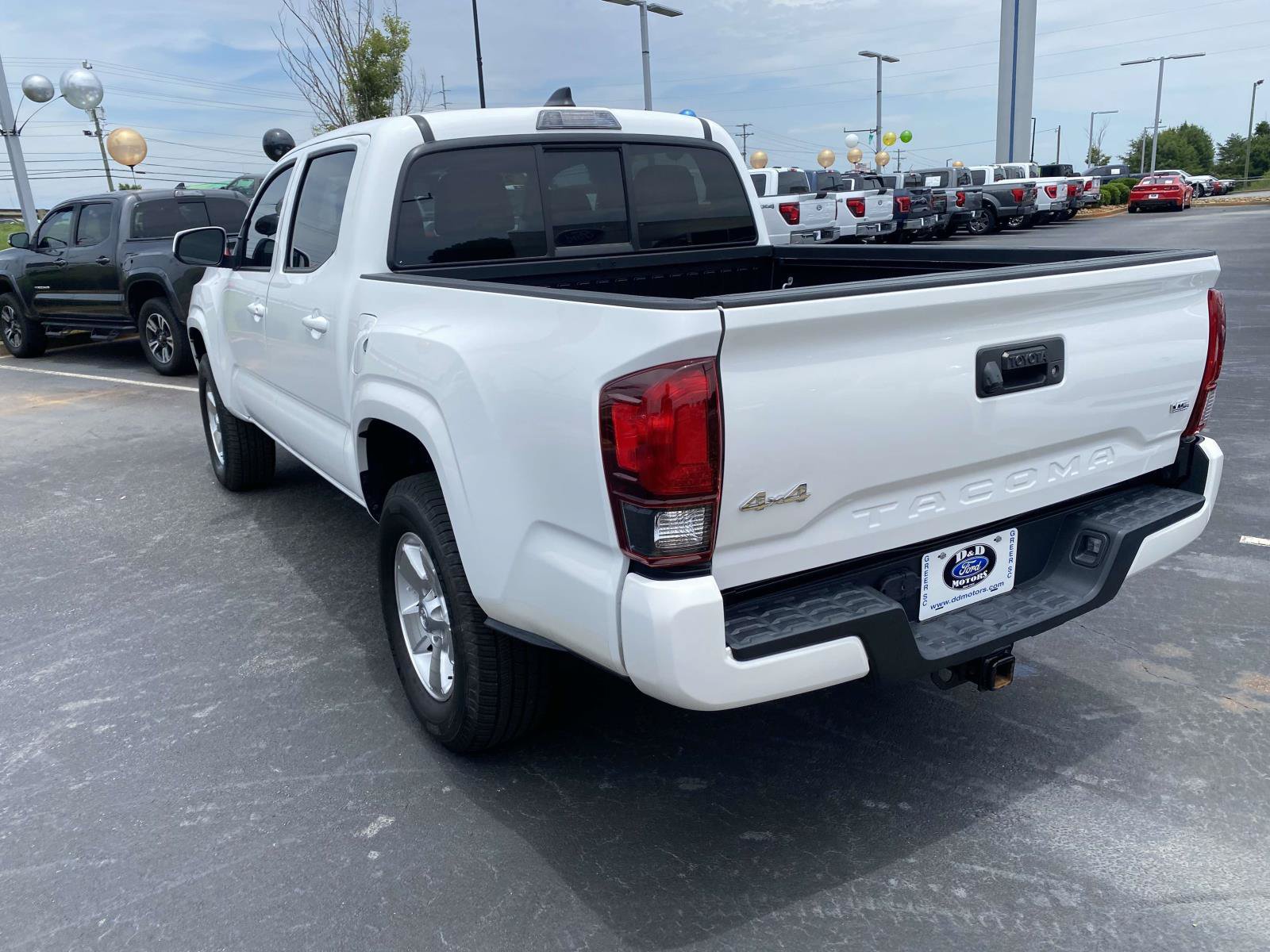 Used 2023 Toyota Tacoma SR AWD/4WD image 5