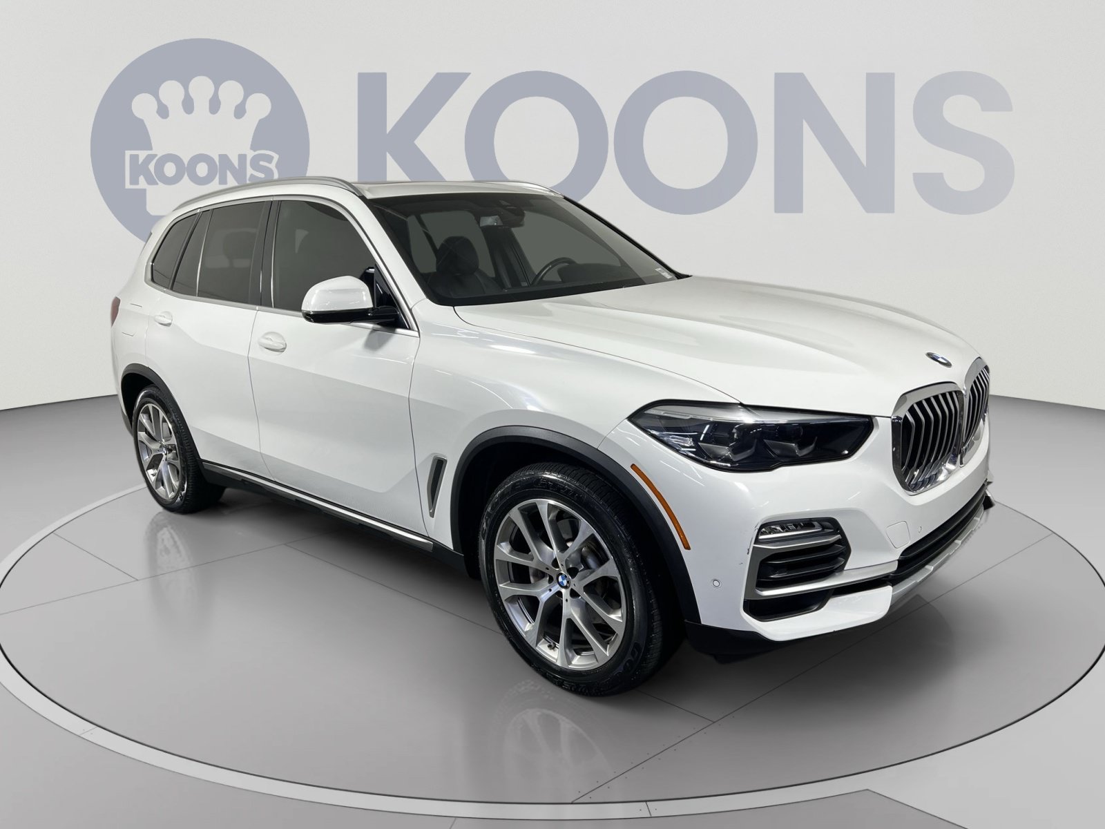 Used 2021 BMW X5 sDrive40i w/ Premium Package RWD image 2