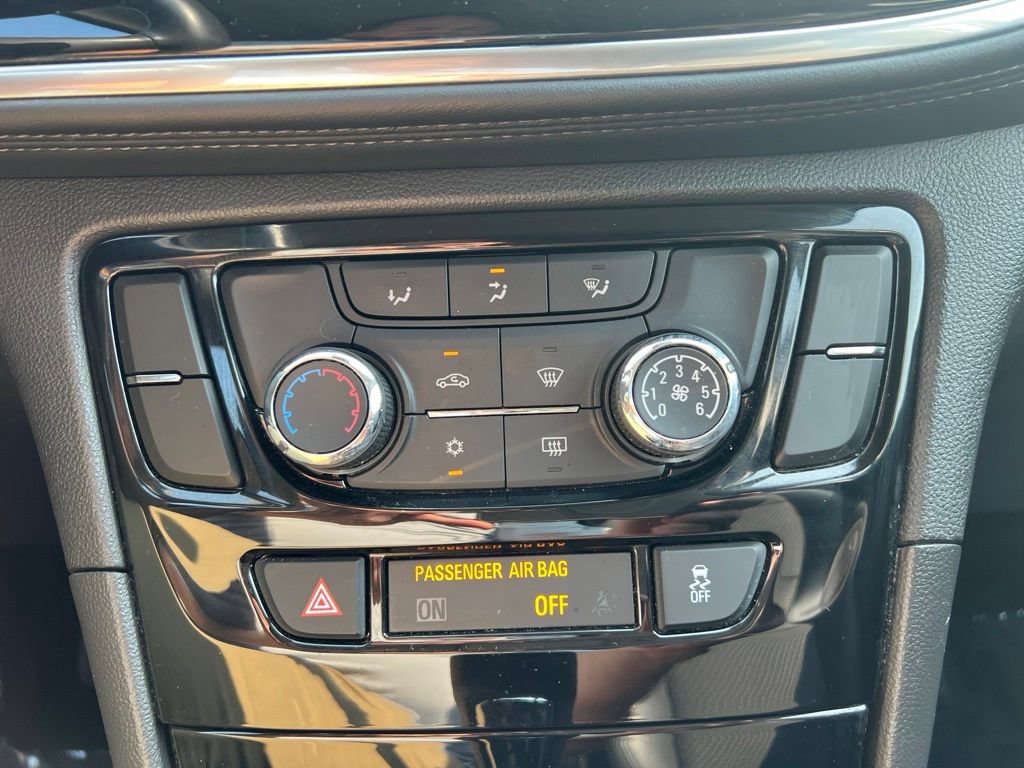 Used 2022 Buick Encore Preferred w/ Safety Package AWD/4WD image 26