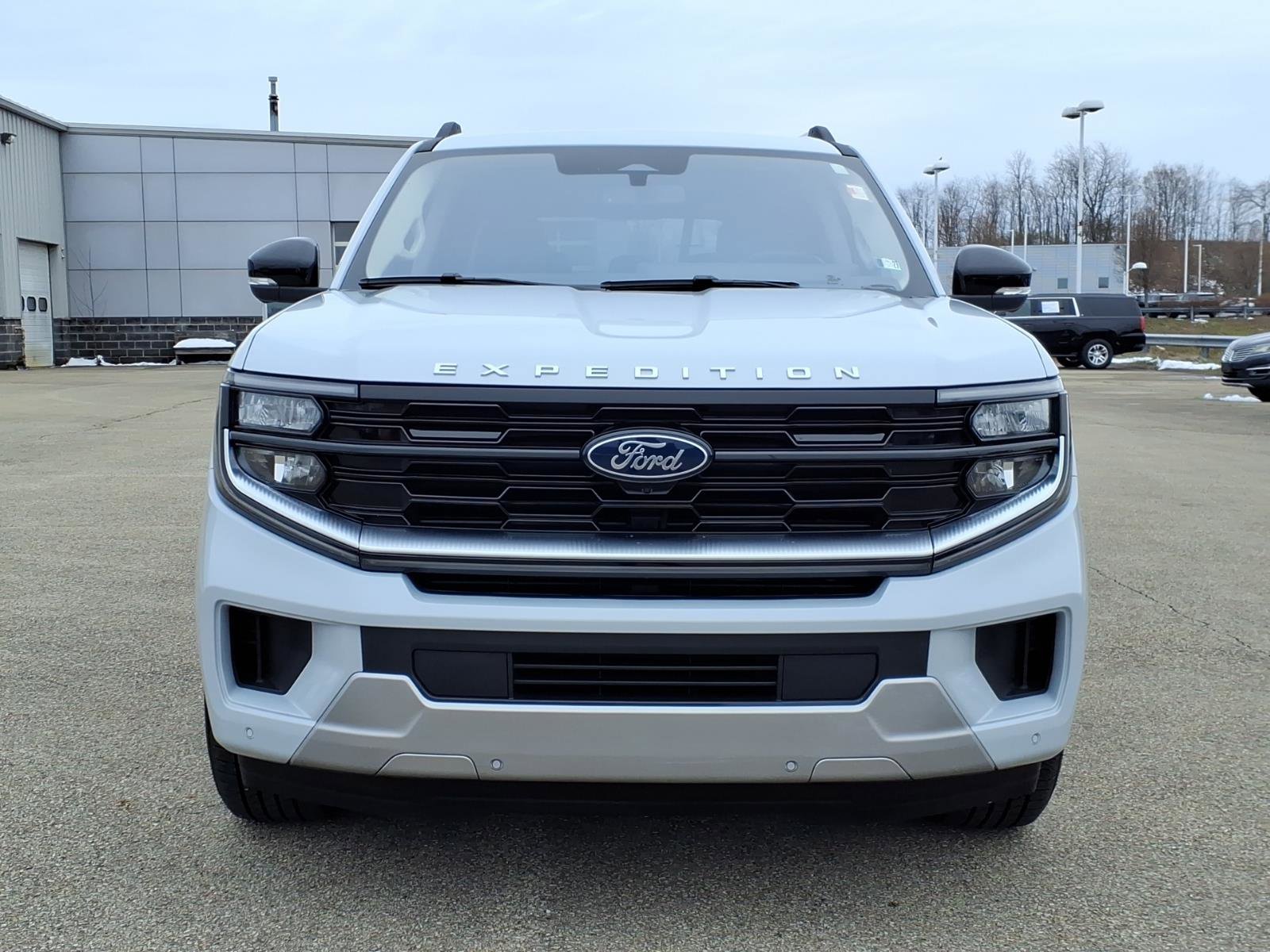 Certified 2025 Ford Expedition Max Platinum image 2