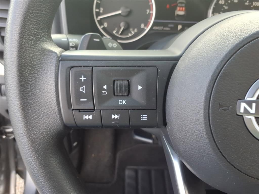 Used 2024 Nissan Rogue SV image 33