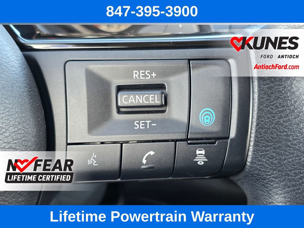 Used 2023 Nissan Rogue SV image 38