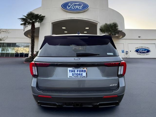 Certified 2025 Ford Explorer ST-Line image 4