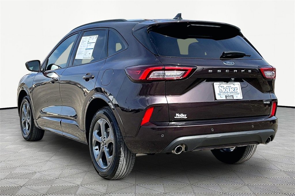 Certified 2023 Ford Escape ST-Line w/ Tech Pack #1 image 13