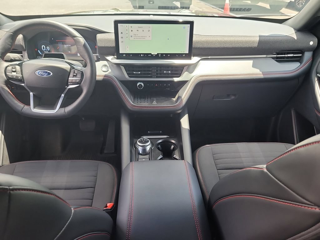 Certified 2025 Ford Explorer ST-Line w/ Premium Package AWD/4WD image 13