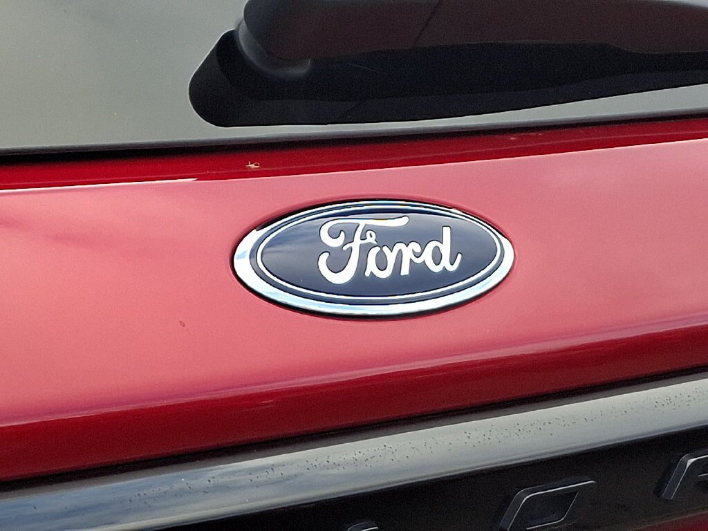 Certified 2025 Ford Explorer Platinum AWD/4WD image 31