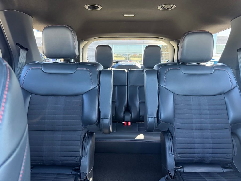 Certified 2025 Ford Explorer ST-Line AWD/4WD image 29