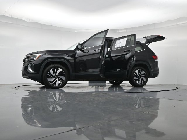 Used 2025 Volkswagen Atlas SE FWD image 56