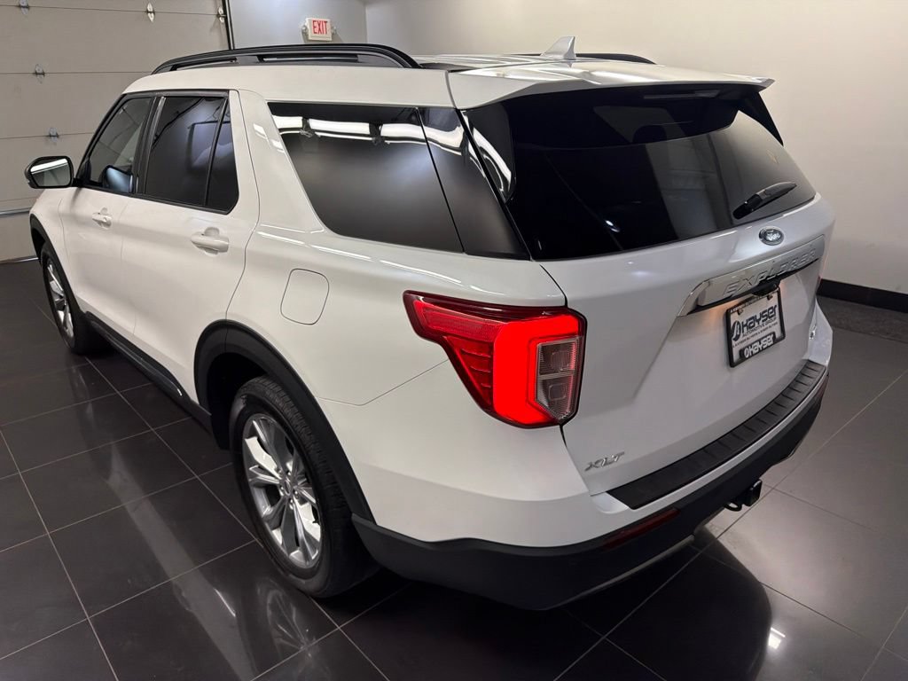 Certified 2024 Ford Explorer XLT w/ Equipment Group 202A AWD/4WD image 4