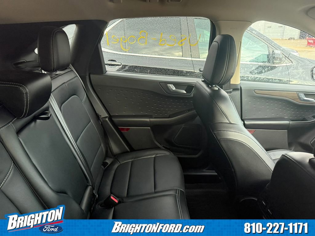Certified 2020 Ford Escape Titanium image 9