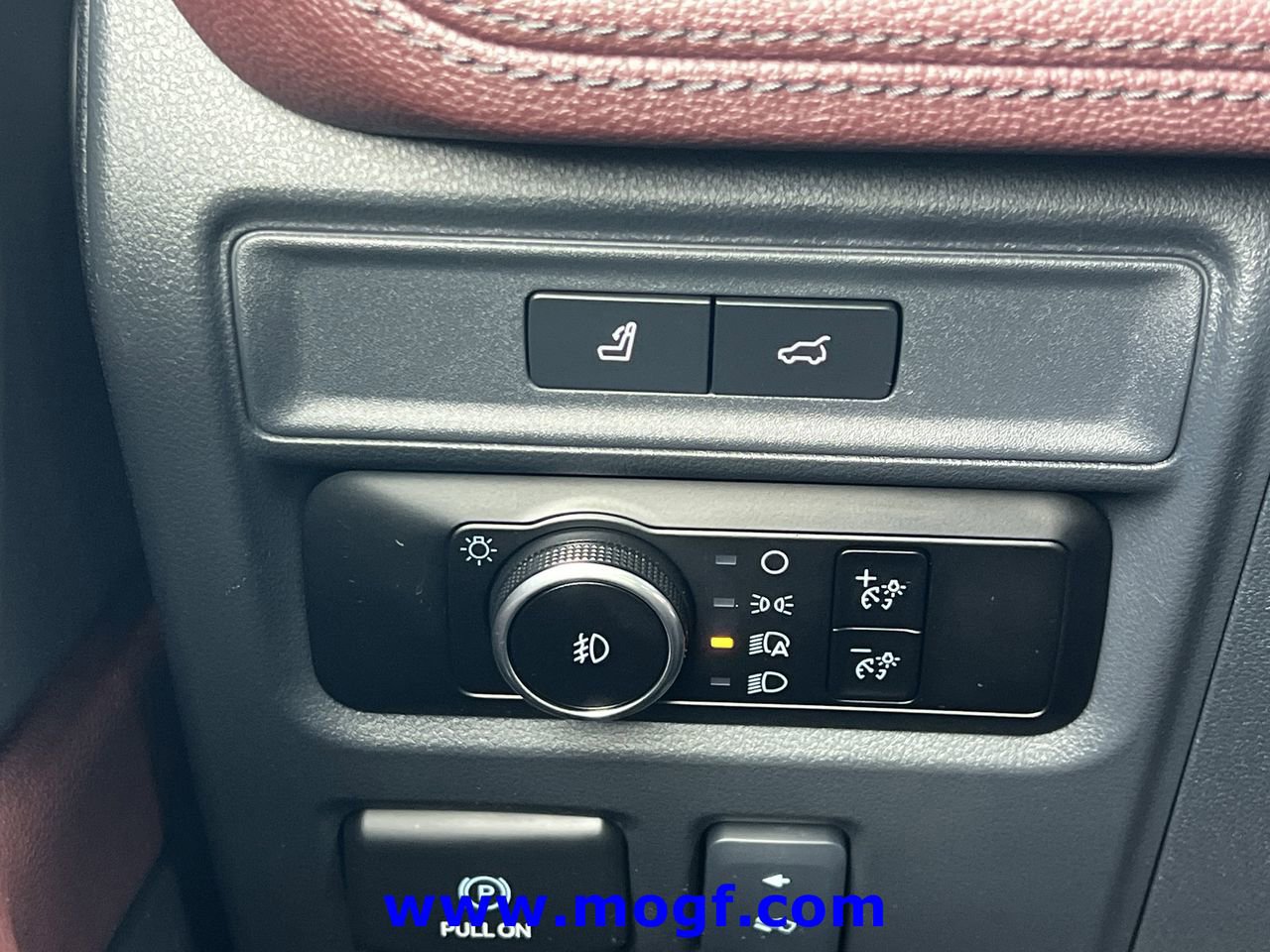 Certified 2024 Ford Expedition Limited image 21