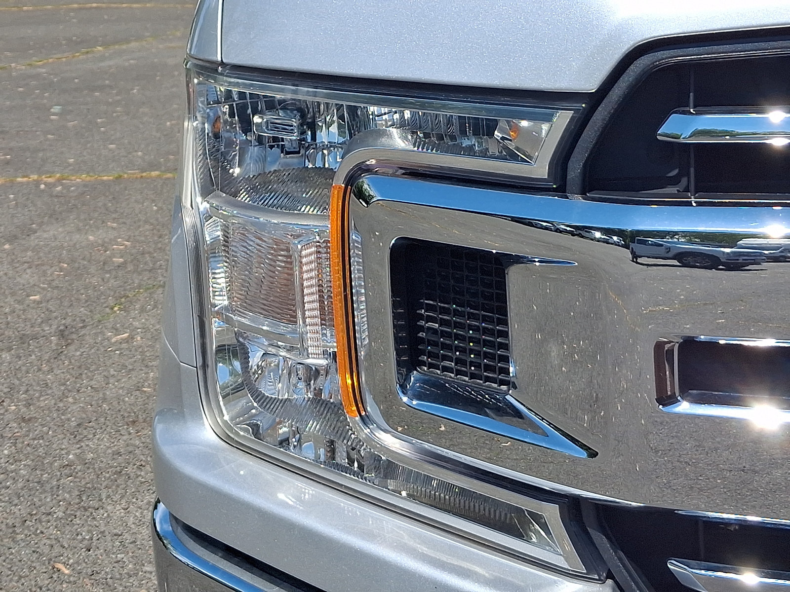 Certified 2018 Ford F150 XLT AWD/4WD image 10