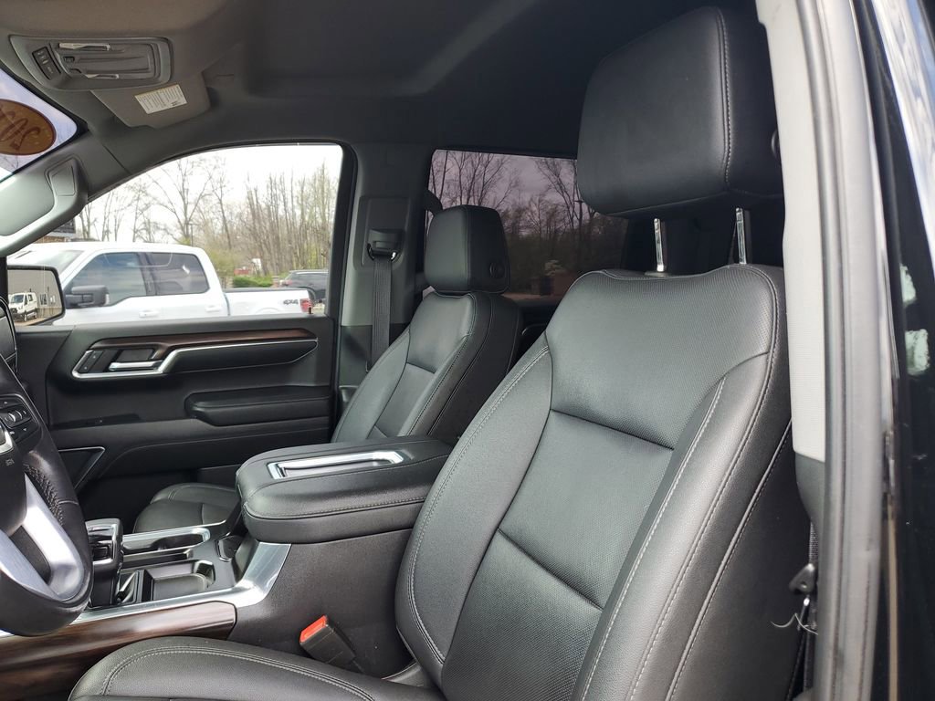 Used 2022 GMC Sierra 1500 SLT w/ SLT Premium Package AWD/4WD image 17