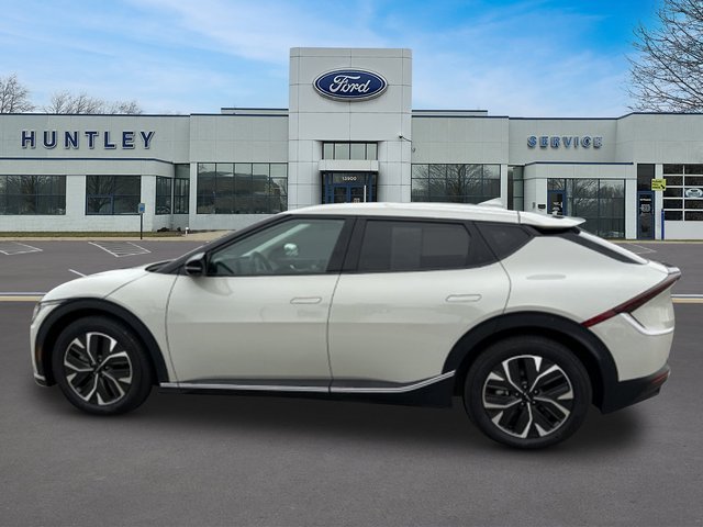 Used 2024 Kia EV6 Light AWD/4WD image 7