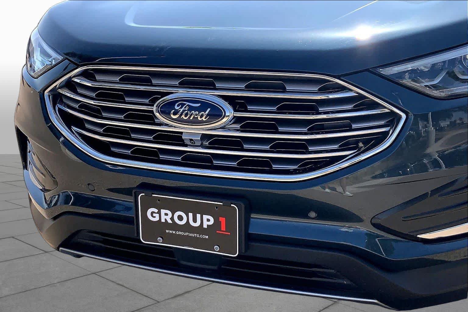 Certified 2024 Ford Edge Titanium AWD/4WD image 30