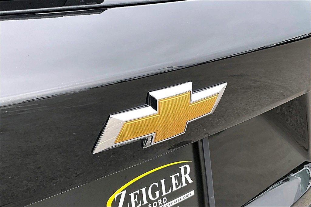 Used 2025 Chevrolet Trax LT image 30