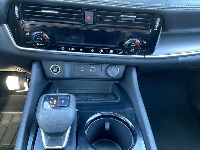 Used 2021 Nissan Rogue SV AWD/4WD image 17
