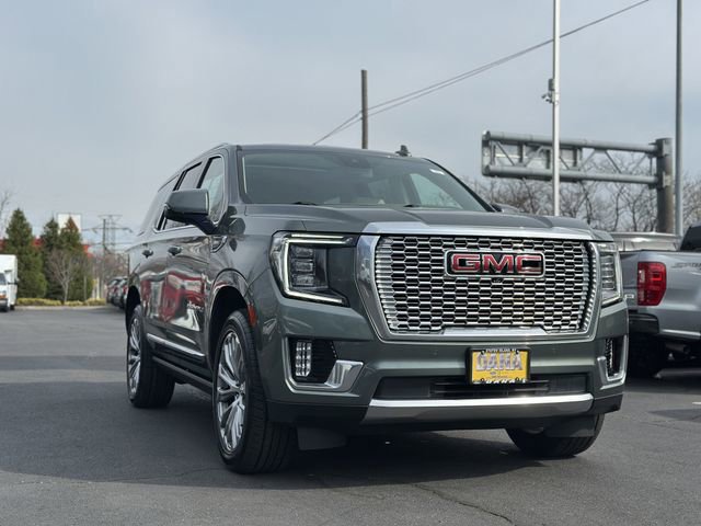 Used 2023 GMC Yukon Denali image 9