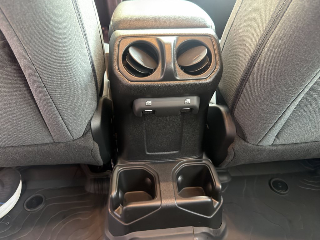 Used 2025 Jeep Wrangler Unlimited Sport AWD/4WD image 43