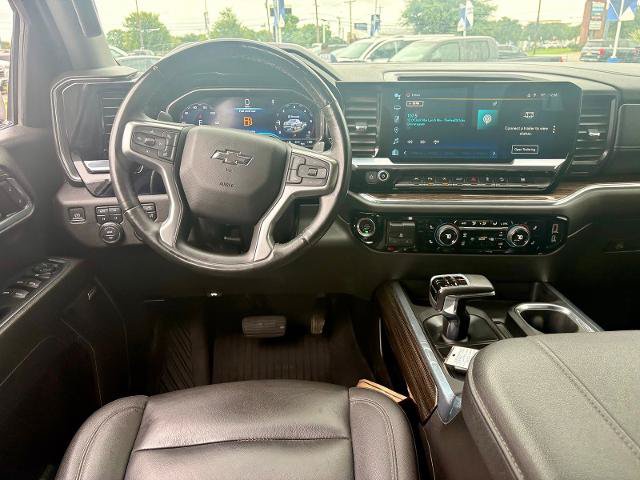 Used 2023 Chevrolet Silverado 1500 RST AWD/4WD image 9
