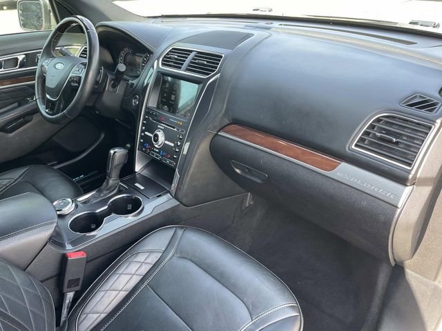 Certified 2018 Ford Explorer Platinum image 37