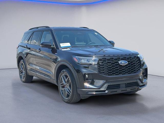 Certified 2025 Ford Explorer ST-Line w/ ST-Line Street Pack AWD/4WD image 5