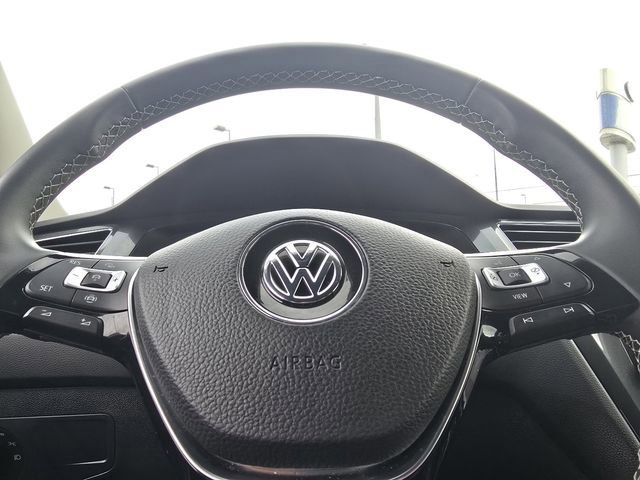 Used 2021 Volkswagen Tiguan SE image 26